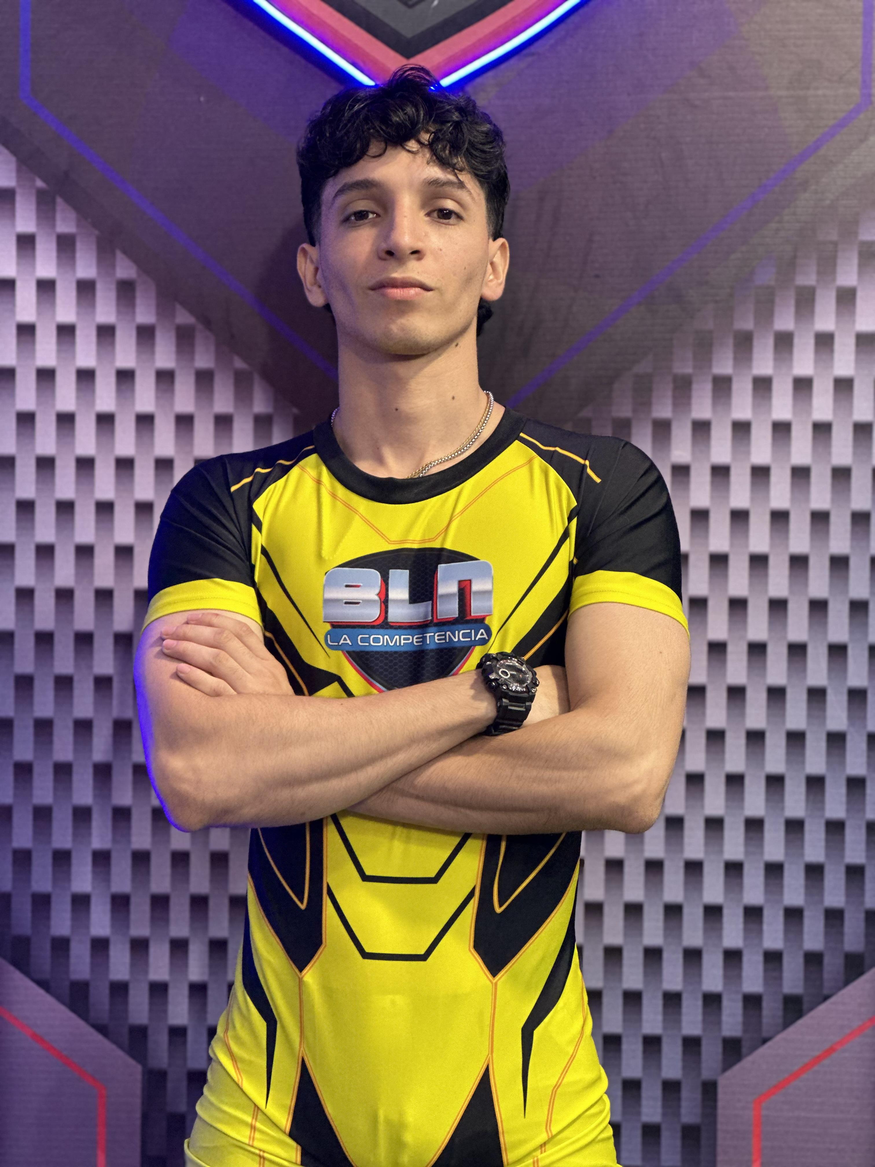 VOTA POR TU ASPIRANTE FAVORITO